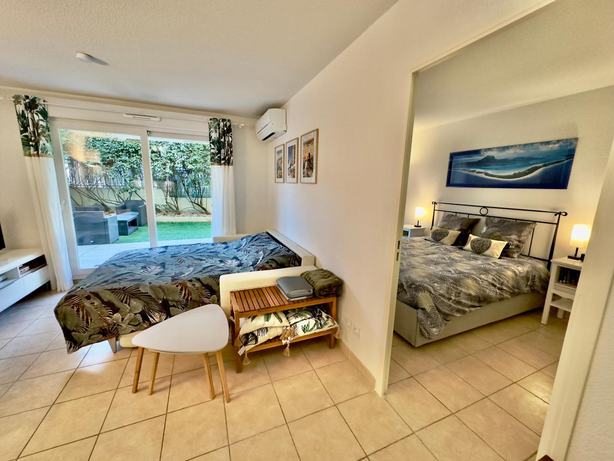 Regent Cote D'Azur Air-Conditioned, Pool, Garden & Parking Villeneuve-Loubet Eksteriør bilde