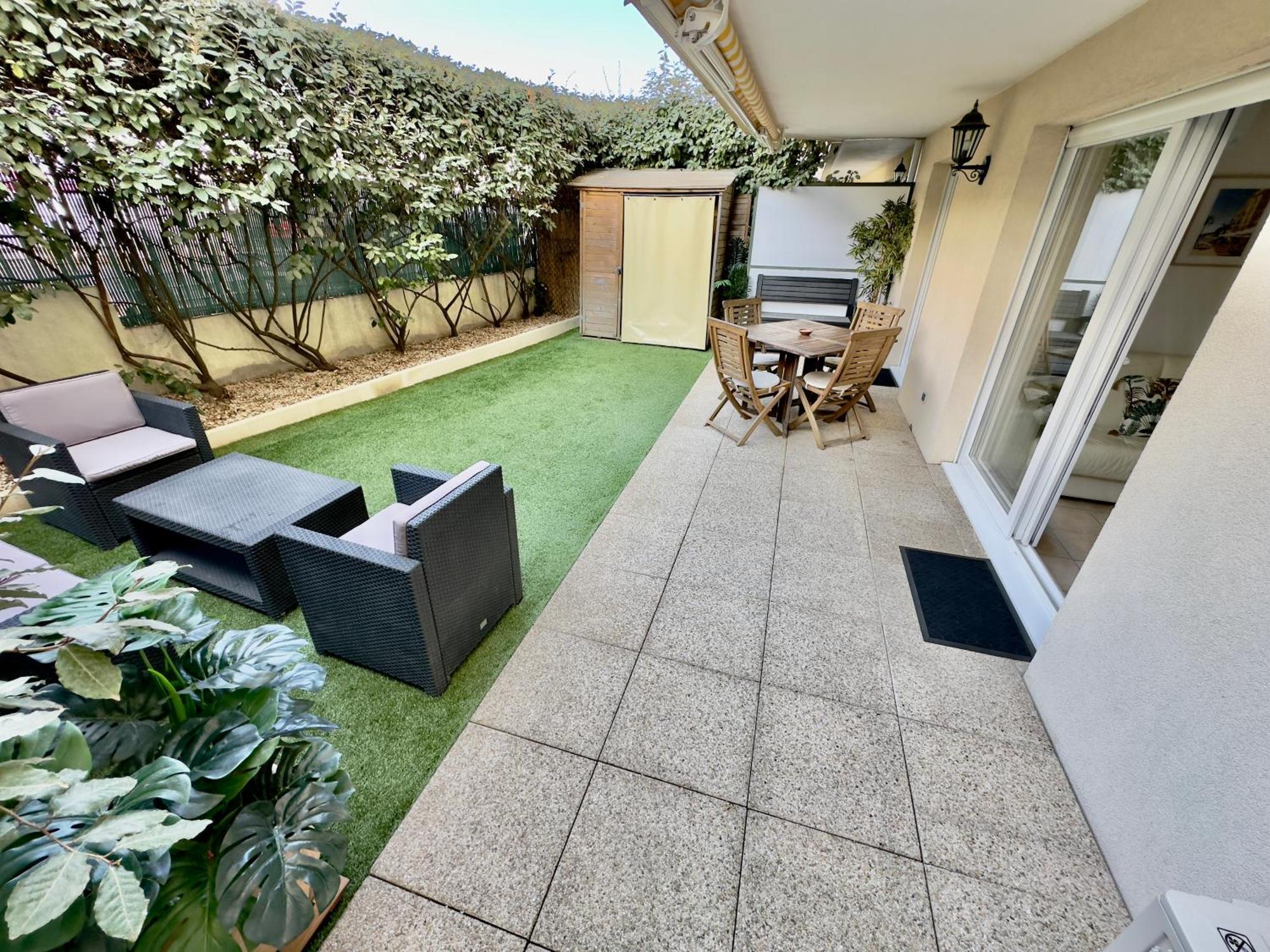 Regent Cote D'Azur Air-Conditioned, Pool, Garden & Parking Villeneuve-Loubet Eksteriør bilde